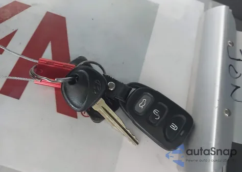 2012 Hyundai Elantra Gls from USA, damaged, VIN 5NPDH4AE5CH109962